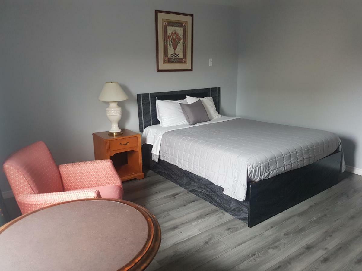 Hotel 7 Nights