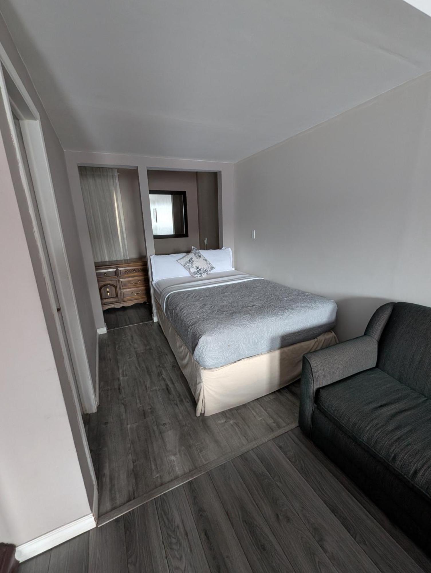 7 Nights Hotel Niagara Falls